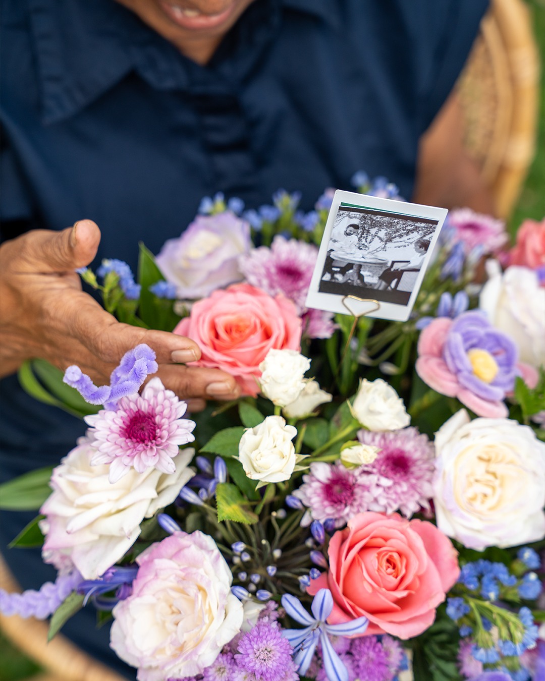 Mother’s Garden 💐
A box full of blooms—just like the love she’s given you all these years 🤍
Gift her something as beautiful as she is.
#MothersDay #FlowersWithMeaning #CelebrateMom #OopsydaisyLK #ThoughtfulGifts
