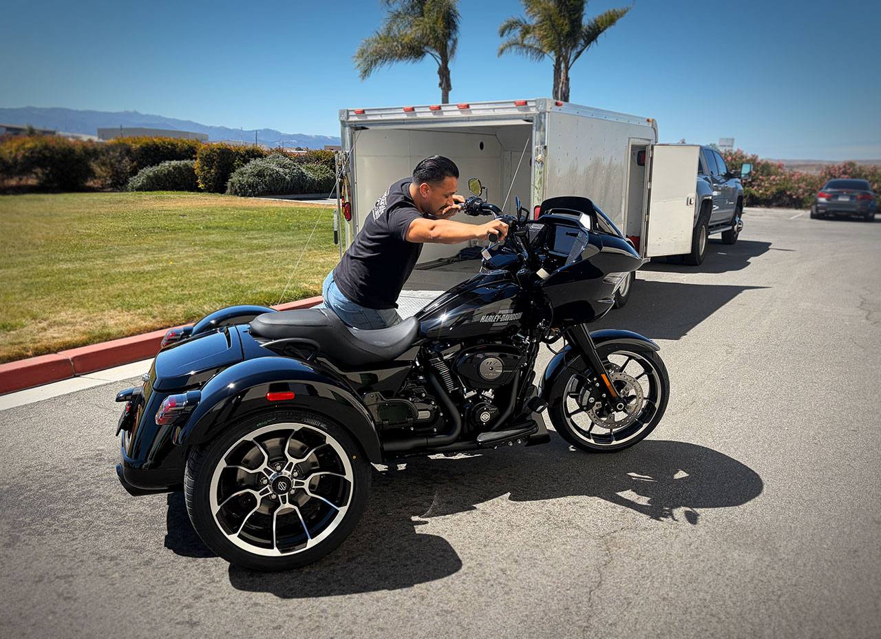 2026 Road Glide 3
We've been trying to get our hands on this one all year and Fredy finally tracked one down for us. Not only that, but he personally went to pick it up!
Look for a new Dual Touring saddle setup in the next week or so!
#ridecorbin #BuiltForTheRoad #motorcycleaccessories #motorcycles #motorcycle #harleydavidson #harleydavidsonmotorcycles #roadglide3 #roadglide #roadglides